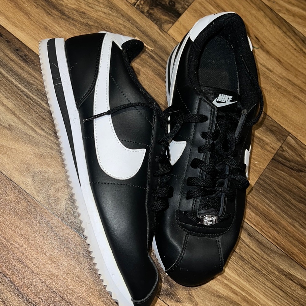 Black and white for my peeps who call themselves ‘foo’😅